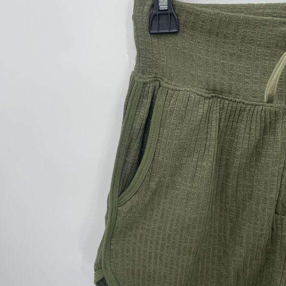 FREE PEOPLE FP Movement Green RIbbed Shorts // XS - Picture 10 of 13